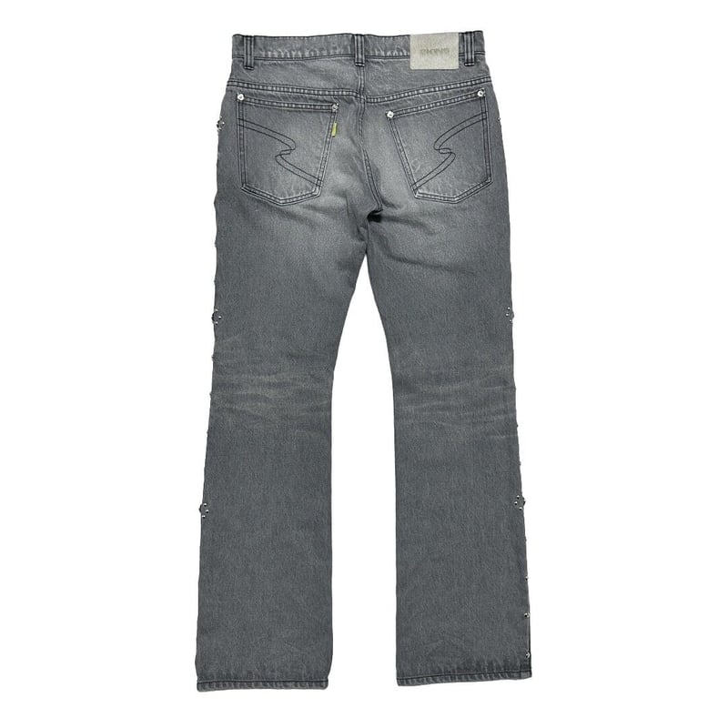 STUDS DAMAGED DENIM PANTS / BLACK | SKINS ONLIN STUDS DAMAGED DENIM PANTS / BLACK | SKINS ONLIN