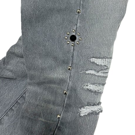 STUDS DAMAGED DENIM PANTS / BLACK