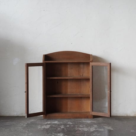 ガラス扉棚