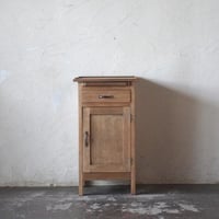 サイドテーブル