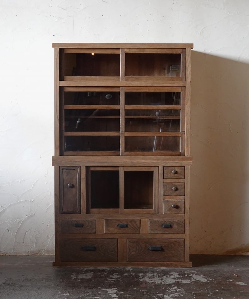 お取り置き中】ガラス戸棚 | DEMODE FUKUNAKA