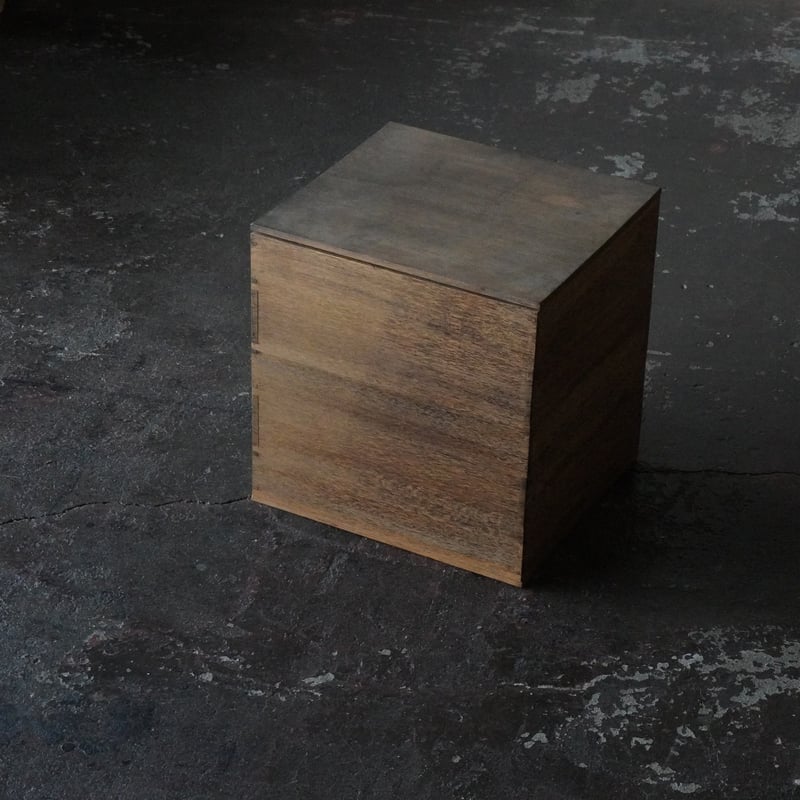 木箱 台