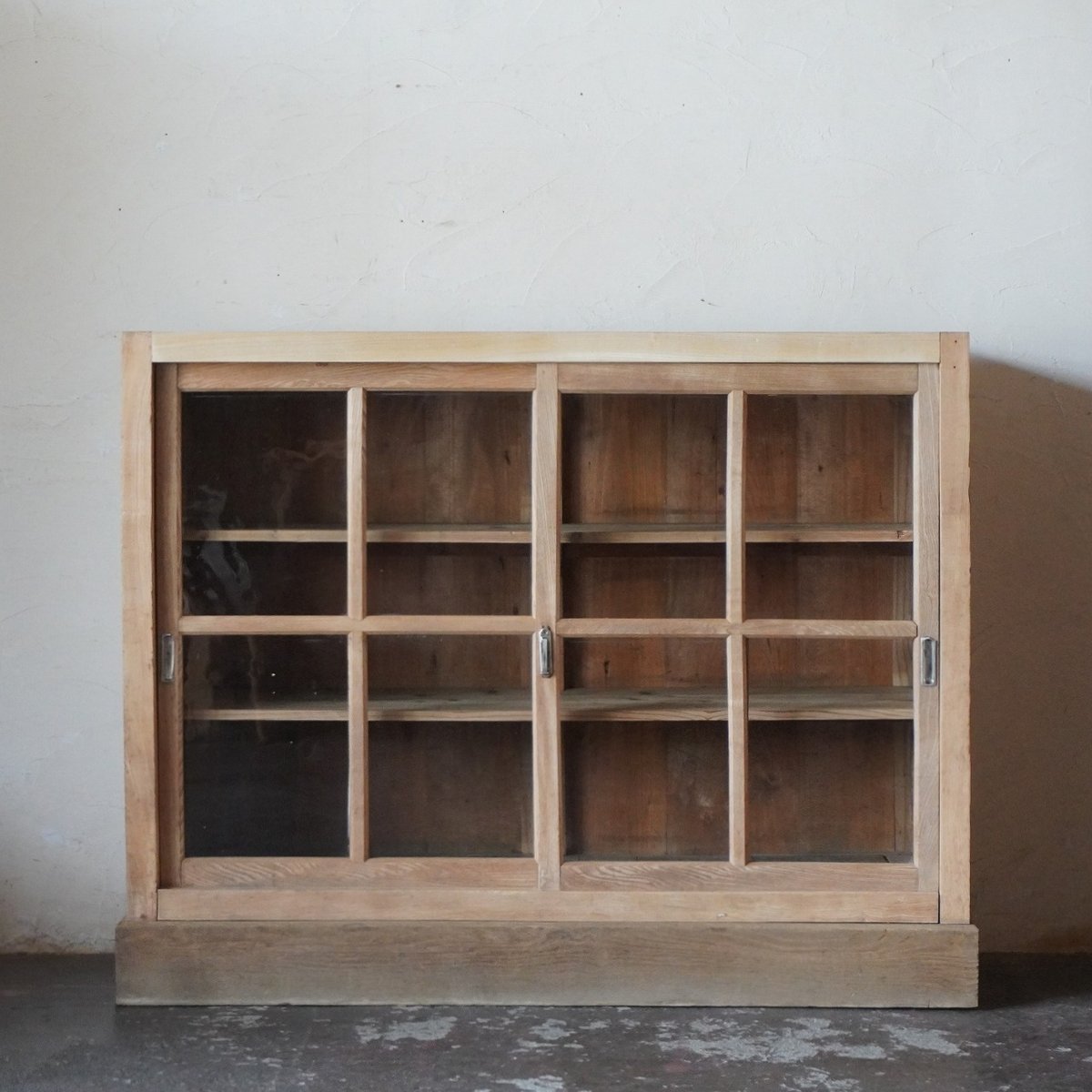 ガラス戸棚 栓 | DEMODE FUKUNAKA