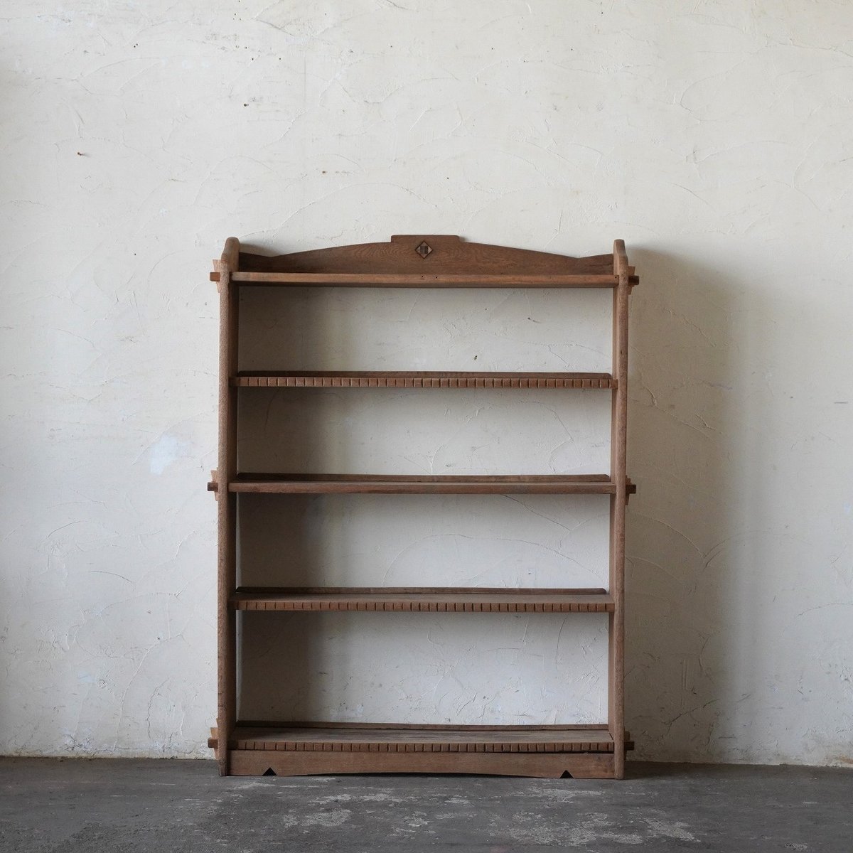 古道具風　楔棚　サイドラック あたらしくて懐かしい。くさび棚風オープンラック ＜幅64．5