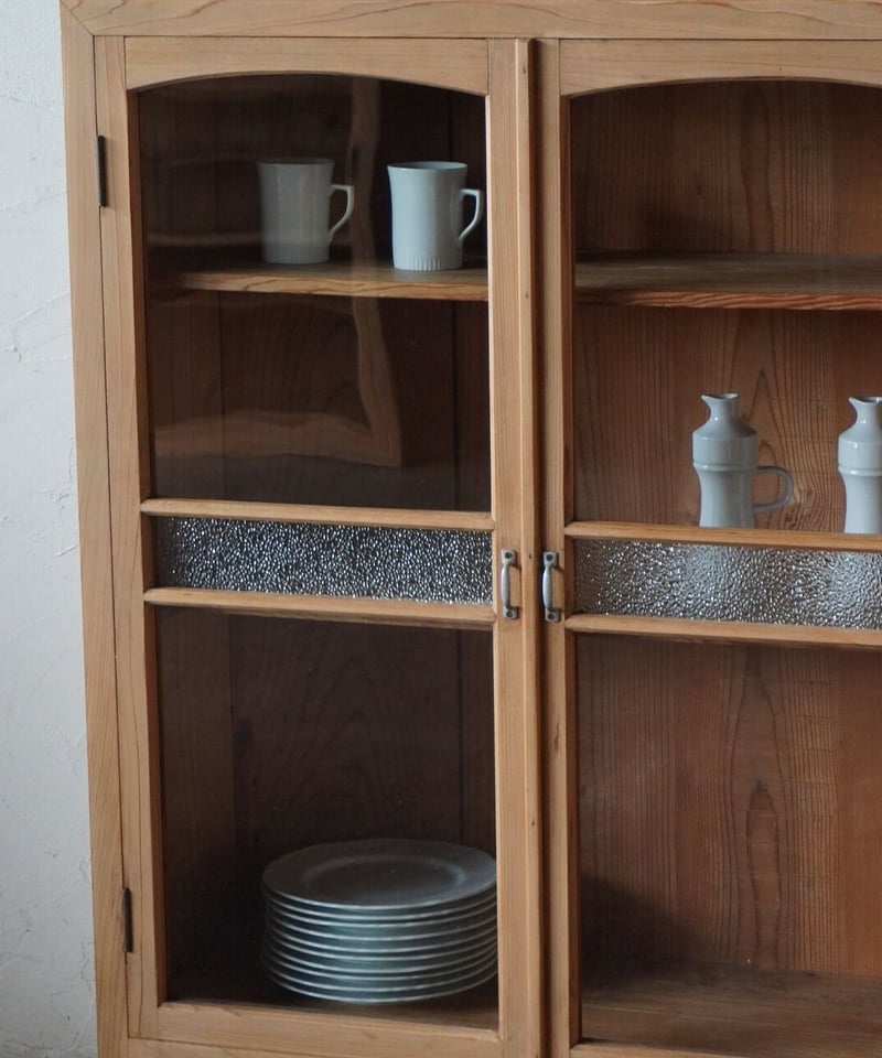 ガラス扉棚 | DEMODE FUKUNAKA