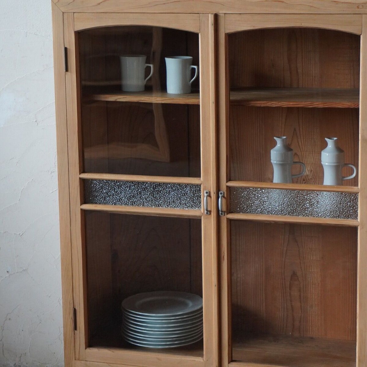 ガラス扉棚 | DEMODE FUKUNAKA