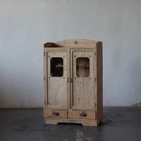 ガラス扉棚　栓