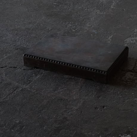 玉縁の飾り台