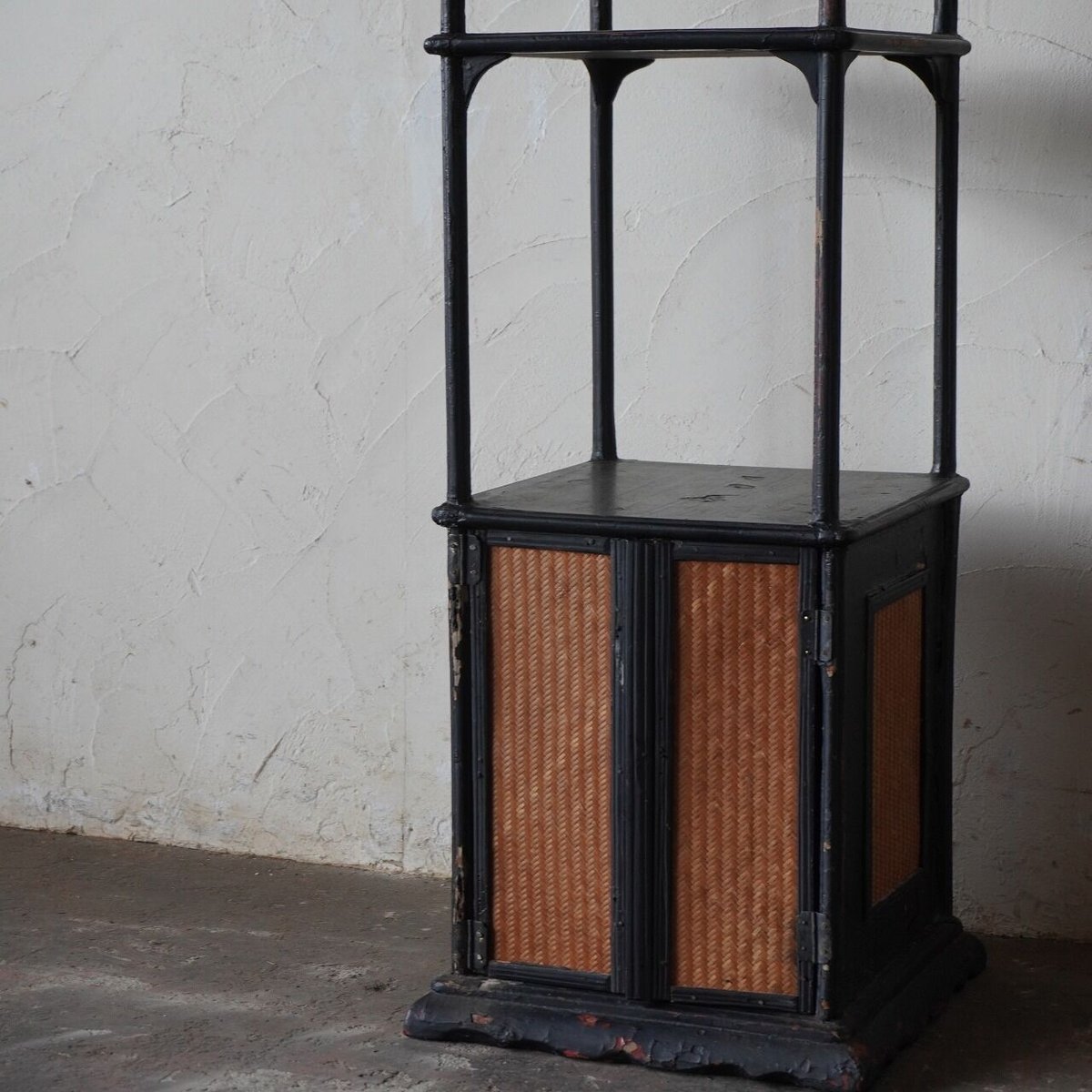 漆器 飾り台 丸台 高足台 天然木 B642