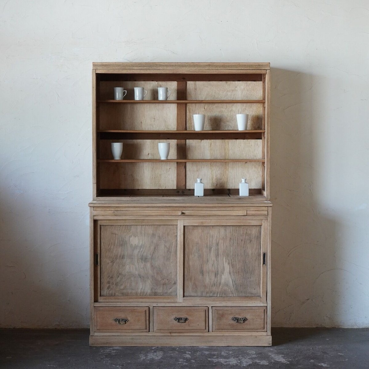 古い大きなガラス戸棚 ガラス戸棚 | DEMODE FUKUNAKA