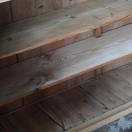 ガラス戸棚　カウンター