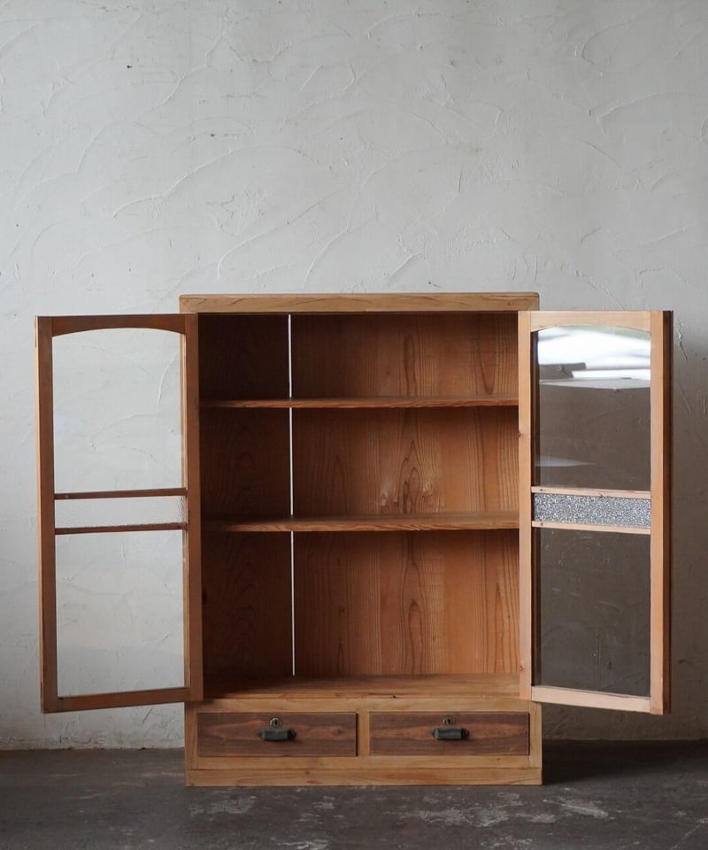 ガラス扉棚 | DEMODE FUKUNAKA