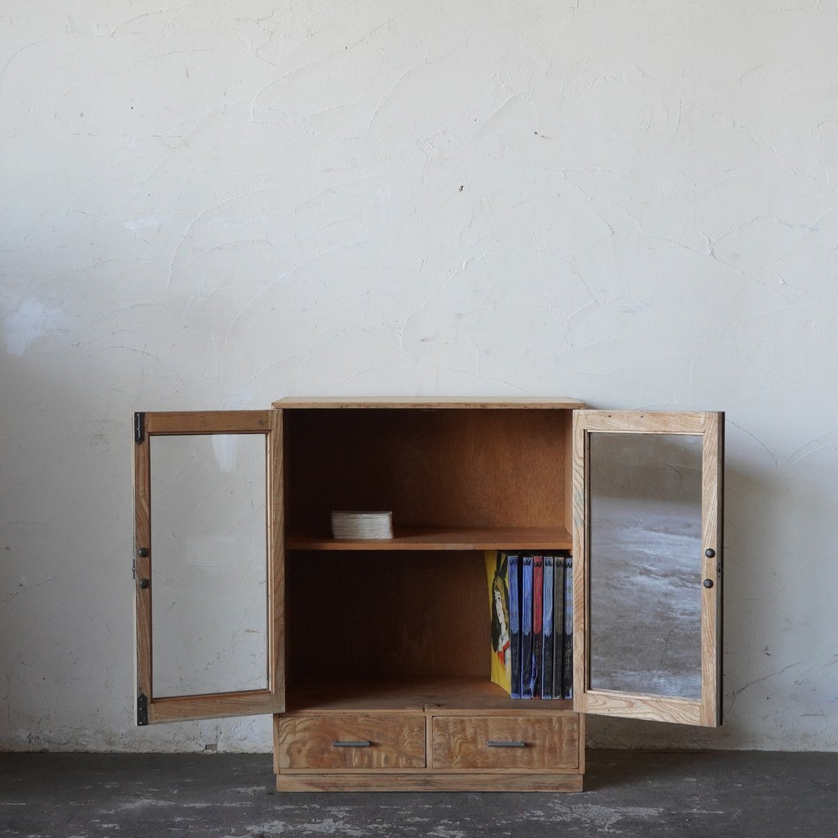 【Muguet】ガラス扉棚 ガラス扉コレクションケース | お気に入りを引き立てる見せる