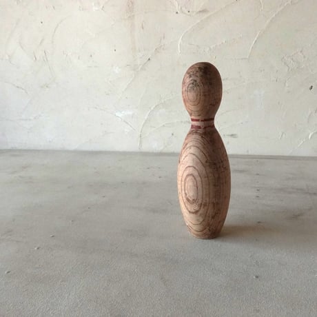 木のボーリングピン