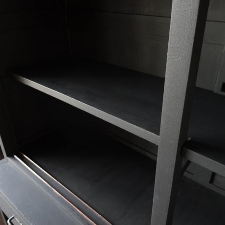 ガラス戸棚