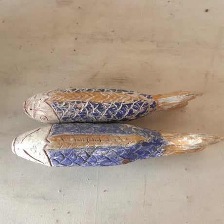 木製の魚