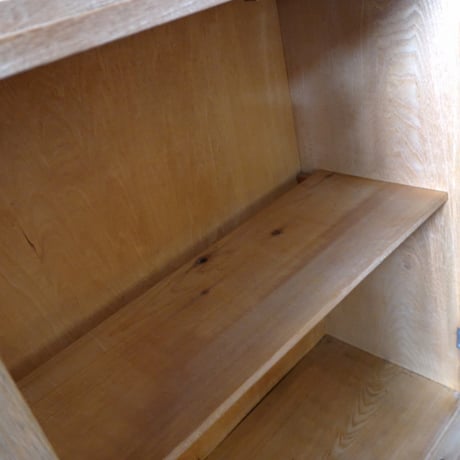 ガラス扉棚