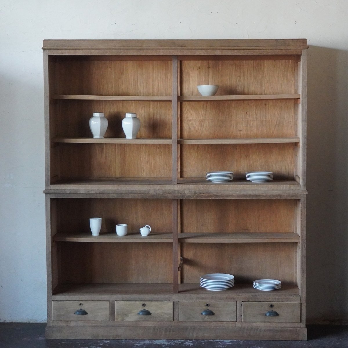 大きなガラス戸棚 楢 | DEMODE FUKUNAKA