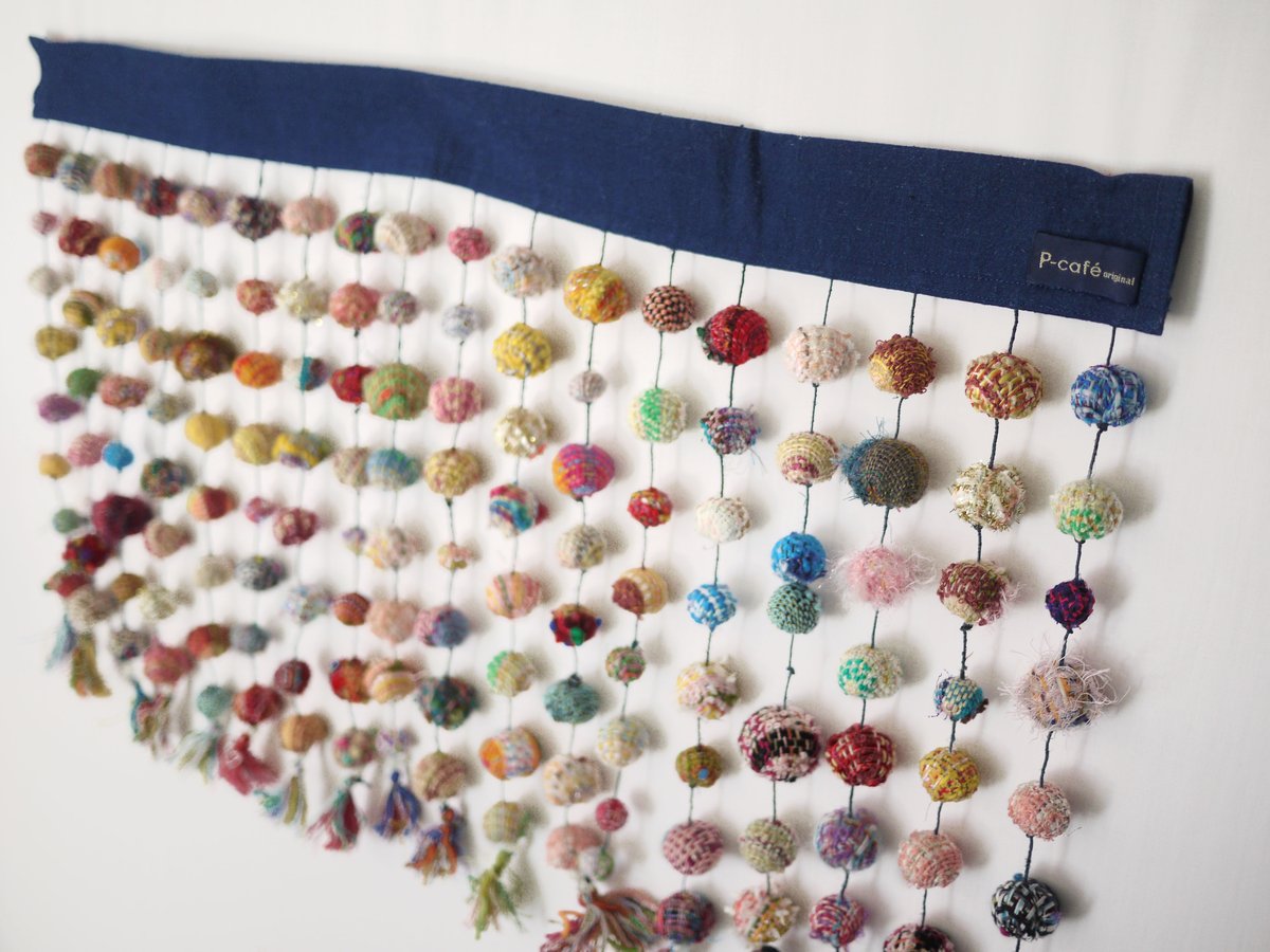 新品　　【手作り】　　【世界に１つだけ】の　さをり織りのれん　【2点】 新品 【手作り】 【世界に1つだけ】の さをり織りのれん 【2点】