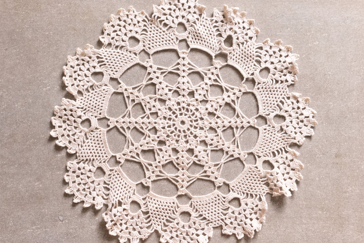 テ-ブルランナー crochet 手編みレース ヴィンテージ コットンドイリー 長方形 コットン ハンドメイド かぎ針編み レース テーブル