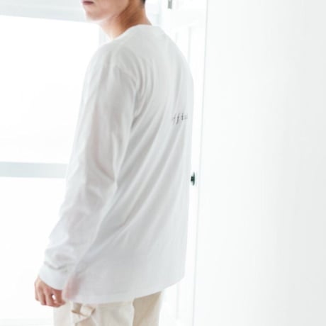 5.6oz logo long sleeve T-shirt
