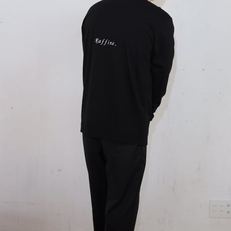 5.6oz logo long sleeve T-shirt