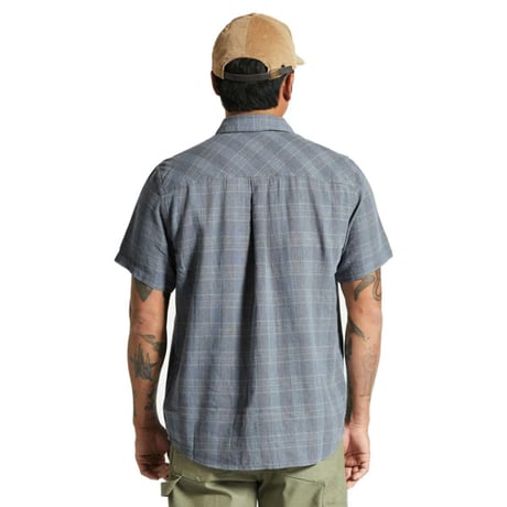 BRIXTON シャツ 半袖 ブリクストン メンズ 青　MEMPHIS LINEN BLEND S/S WOVEN SHIRT （Flint Stone Blue/Cinder Grey）
