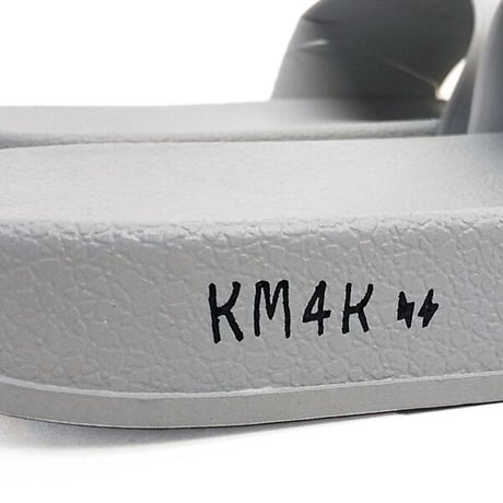 SALE KM4K サンダル　KM4K SANDALS （GRAY） スライドサンダル カモシカ スリッパサンダル シャワーサンダル