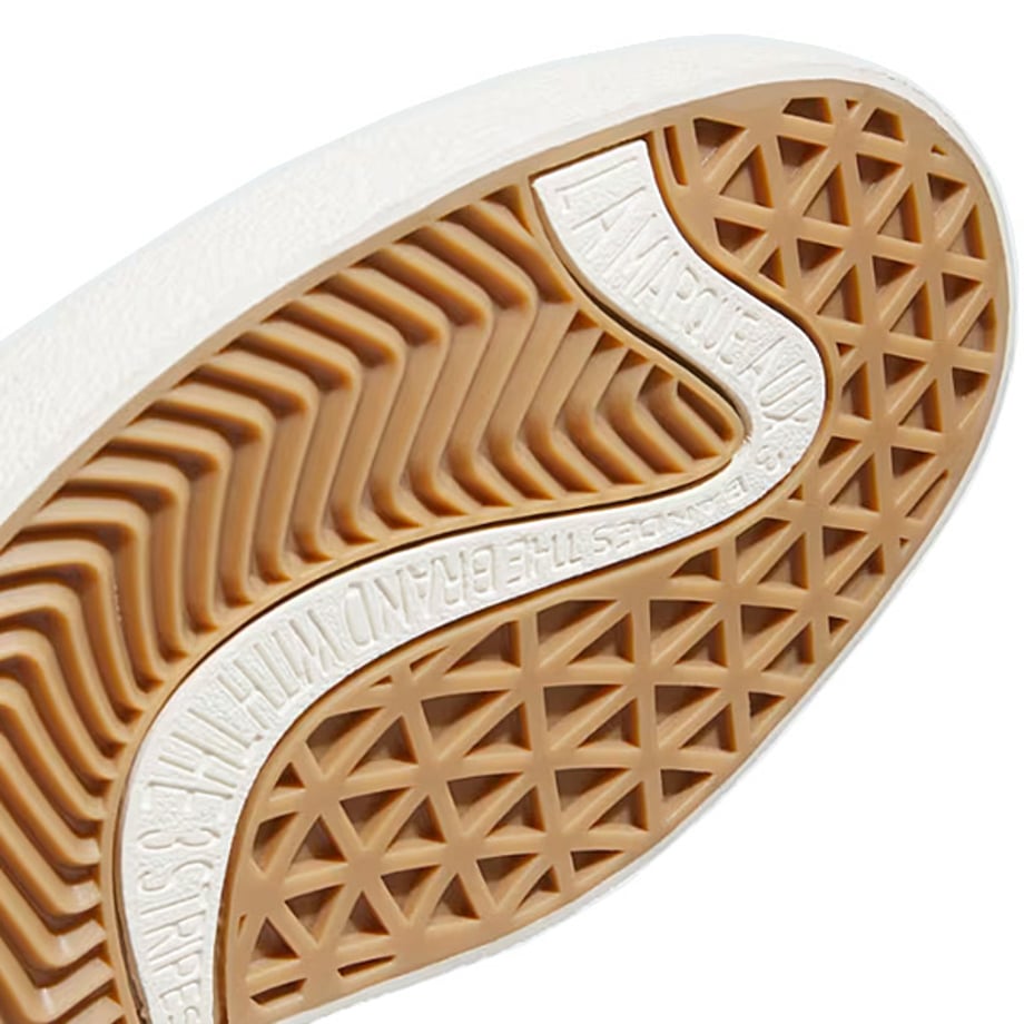 687365b8bfa2872e16e2453f