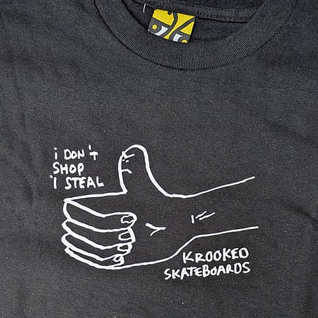 KROOKED Tシャツ クルキッド 半袖 ブラック　KROOKED SKATEBOARDS SHOP STEAL S/S TEE （BLACK）