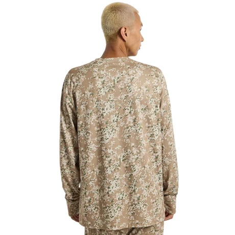 BURTON メンズ スノーボード インナー Men's Burton Midweight Base Layer Crewneck （Snowfall Camo)  24-25