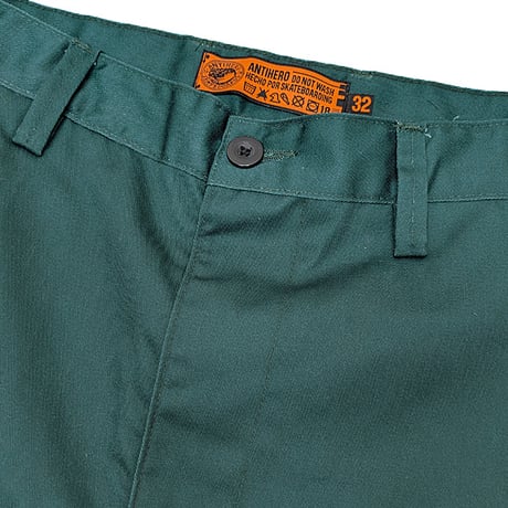 ANTIHERO SKATEBOARDS ショーツ パンツ 緑 アンタイヒーロー　ANTI HERO HECHO POR SKATE SHORT CUSTOM SHORTS （DK GREEN）