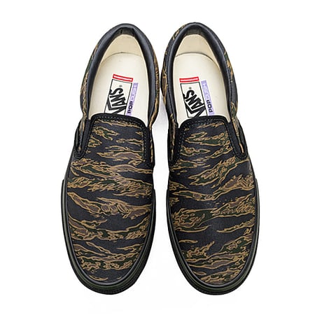 VANS バンズ スケート スリッポン　VANS SKATEBOARDING SKATE SLIP-ON SHOES（TIGER CAMO GREEN/BLACK） VN0A5FCA9L7