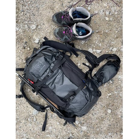 BURTON スノー バックパック バートン バッグ  Burton [ak]® Dispatcher 35L Backpack（True Black） 25-26