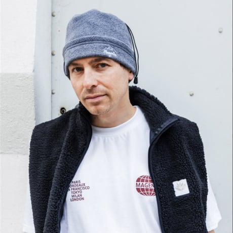 MAGENTA SKATEBOARDS ビーニー ネックウォーマー マゼンタ マジェンタ　CONVERTIBLE FLEECE BEANIE （BLACK　GREY）