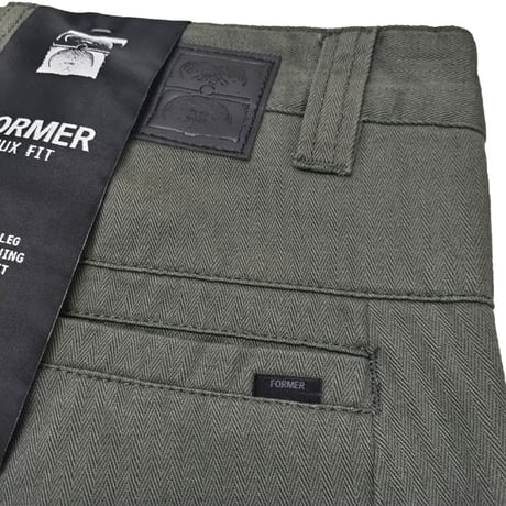 FORMER パンツ クラックス ストレートパンツ メンズ フォーマー　FORMER CRUX HERRINGBONE PANT - STRAIGHT FIT （GREY）