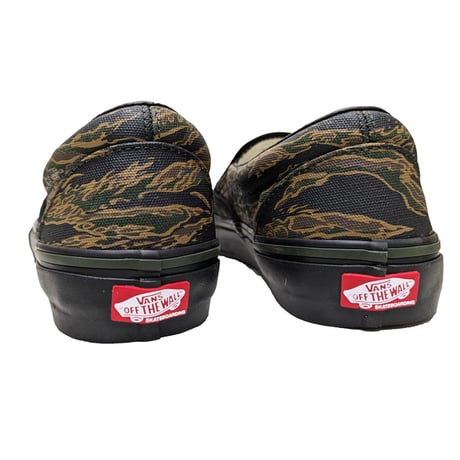 VANS バンズ スケート スリッポン　VANS SKATEBOARDING SKATE SLIP-ON SHOES（TIGER CAMO GREEN/BLACK） VN0A5FCA9L7