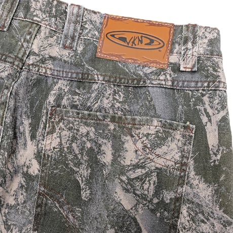 WKND パンツ Skateboards ウィークエンド　WKND Damn Near Carpenters Pants（Camo）