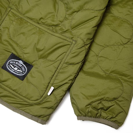 POLER ✕ AFDICEGEAR 　POLeR ポーラー AFDICEGEAR エーエフディー アイスギア ジャケット　REVERSIBLE QUILTED JACKET （OLIVE）