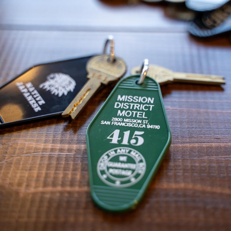 MISSION DISTRICT MOTEL KEY TAG(Green) | NATIVE