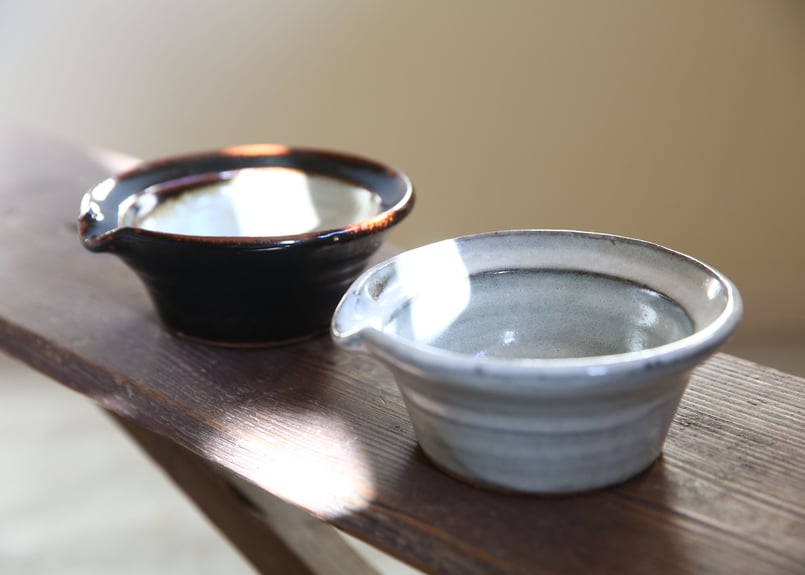 俊彦窯：片口小鉢／掛け分け | utsuwa mokumoku