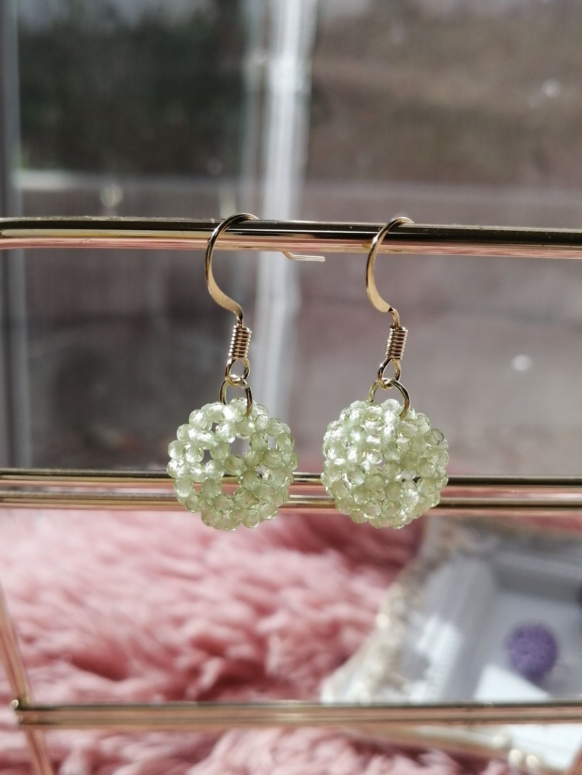 フラーレン ピアス＊ ペリドット 2㎜ | Lapism