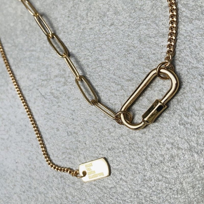 gold carabiner necklace | chebicco