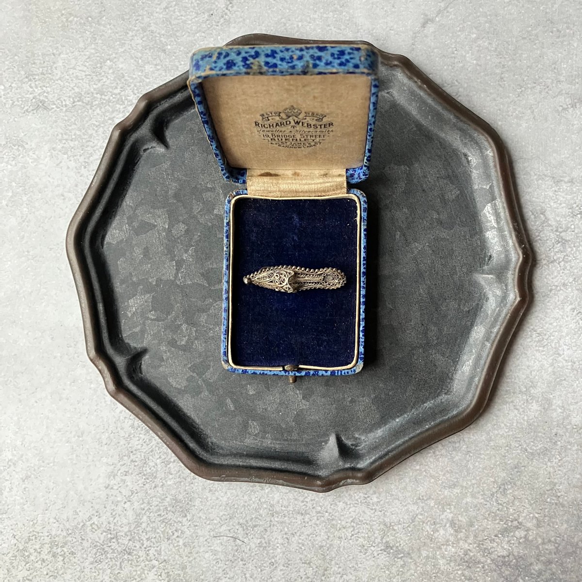 ヴィンテージ フィリグリー ブローチ 099 ヴィンテージ Filigree Slipper Brooch（フィリグリー