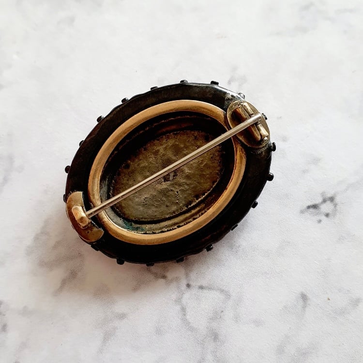 002 アンティーク 「愛と追憶のモーニングジュエリー」ブローチ