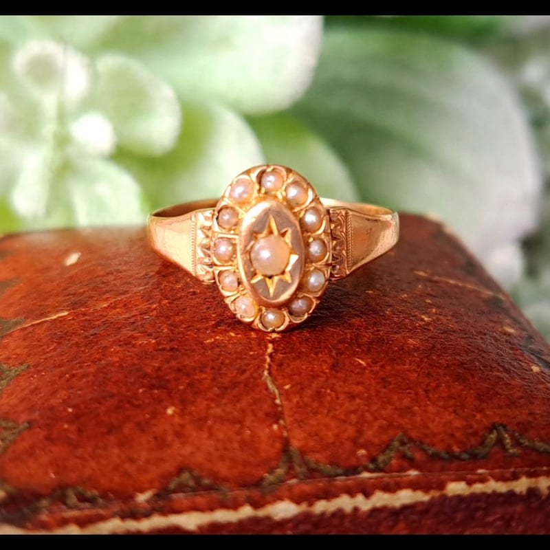 061 アンティーク 「パールに秘めた静かな誓い」パールとゴールドの