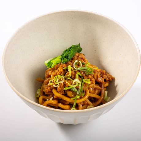 【TST007】【レンジ2分30秒の本格麺】麺が入った麺QUICK　甜麺醤と練りごまのコク旨仕上げ　極太生麺入り　肉味噌風具材入り汁なし担々麺　1人前