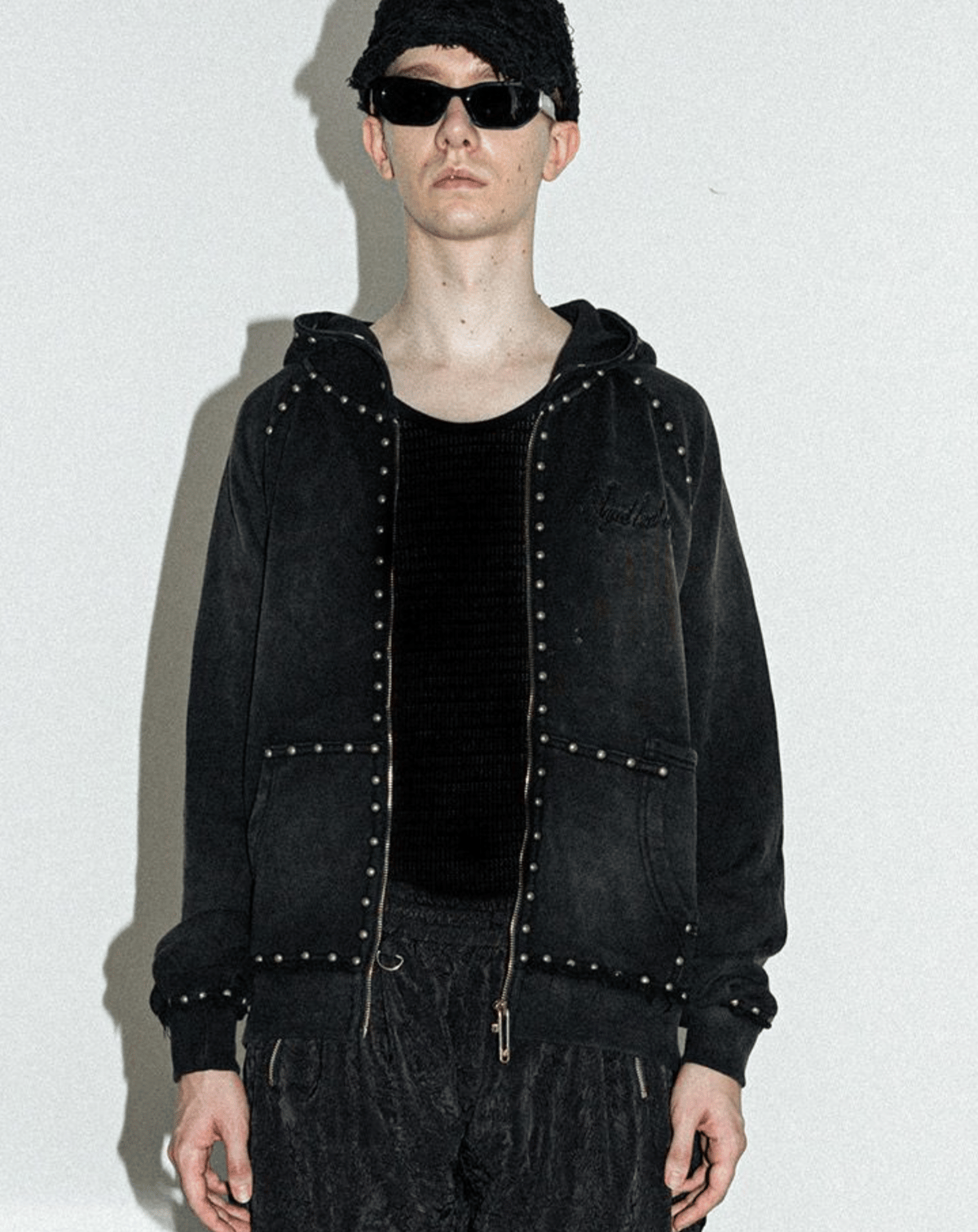 GQ2182◇a good bad influence スタッズパーカー L GQ2182◇a good bad influence スタッズパーカー L