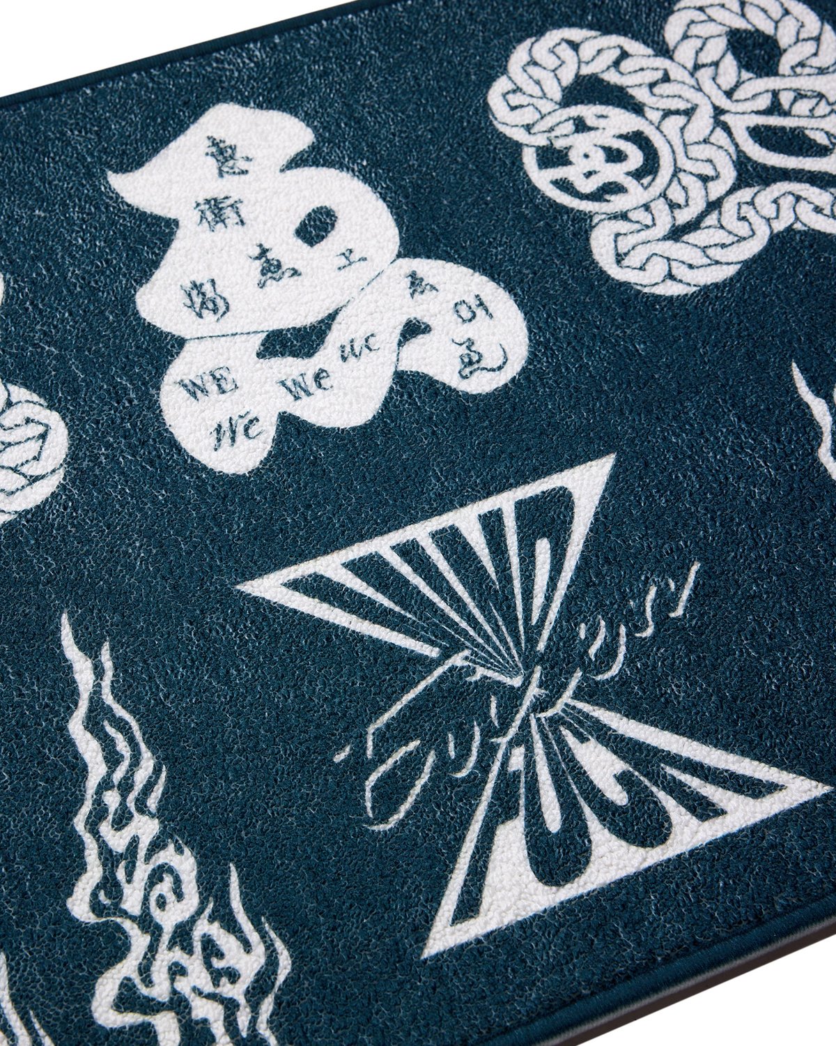 【激レア・完売品】 Evisen Skateboards ラグマット Evisen Skateboards | エビセンスケートボード | HIGHKARA RUG