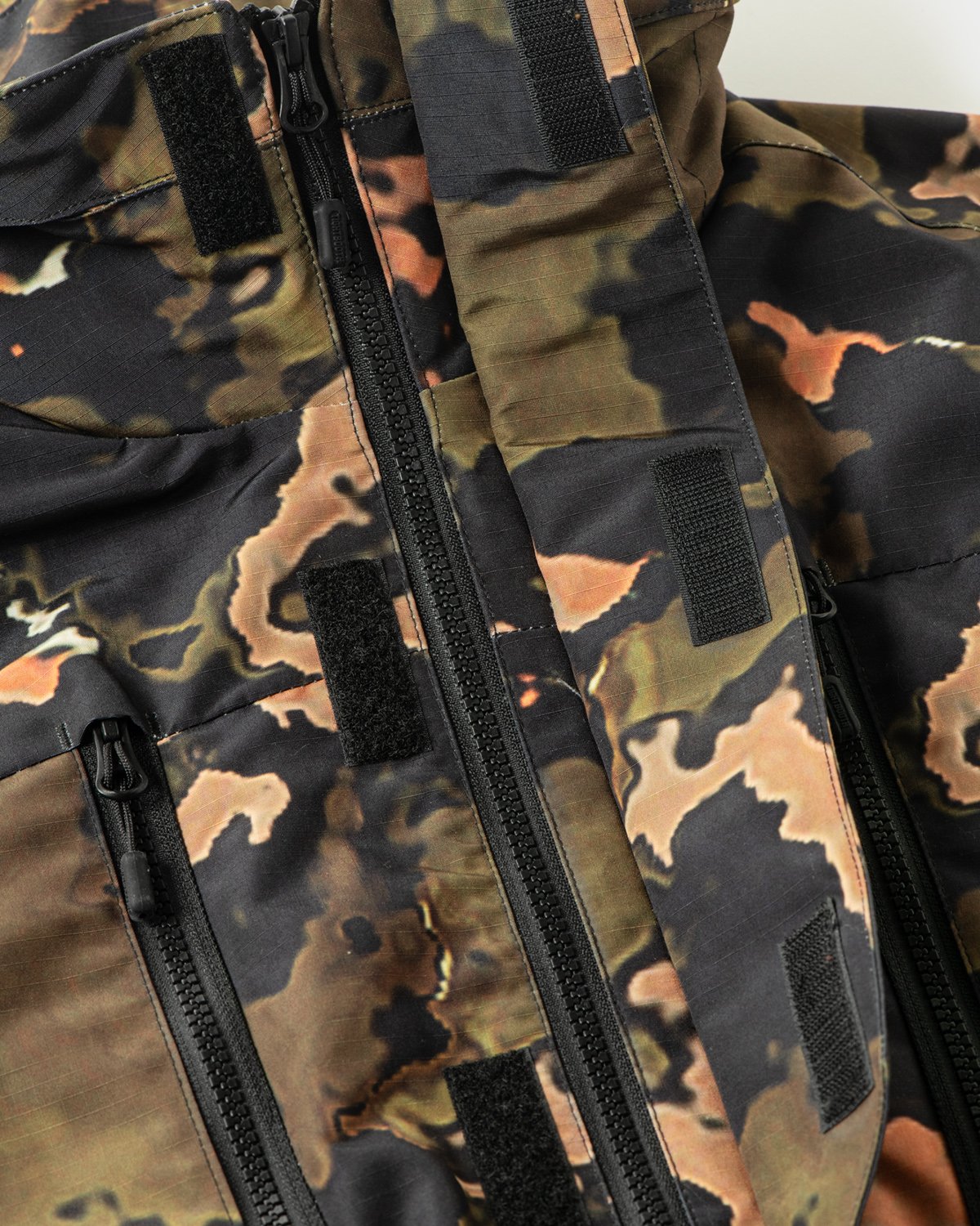 タイトブースタクティカルベストブラックLサイズ